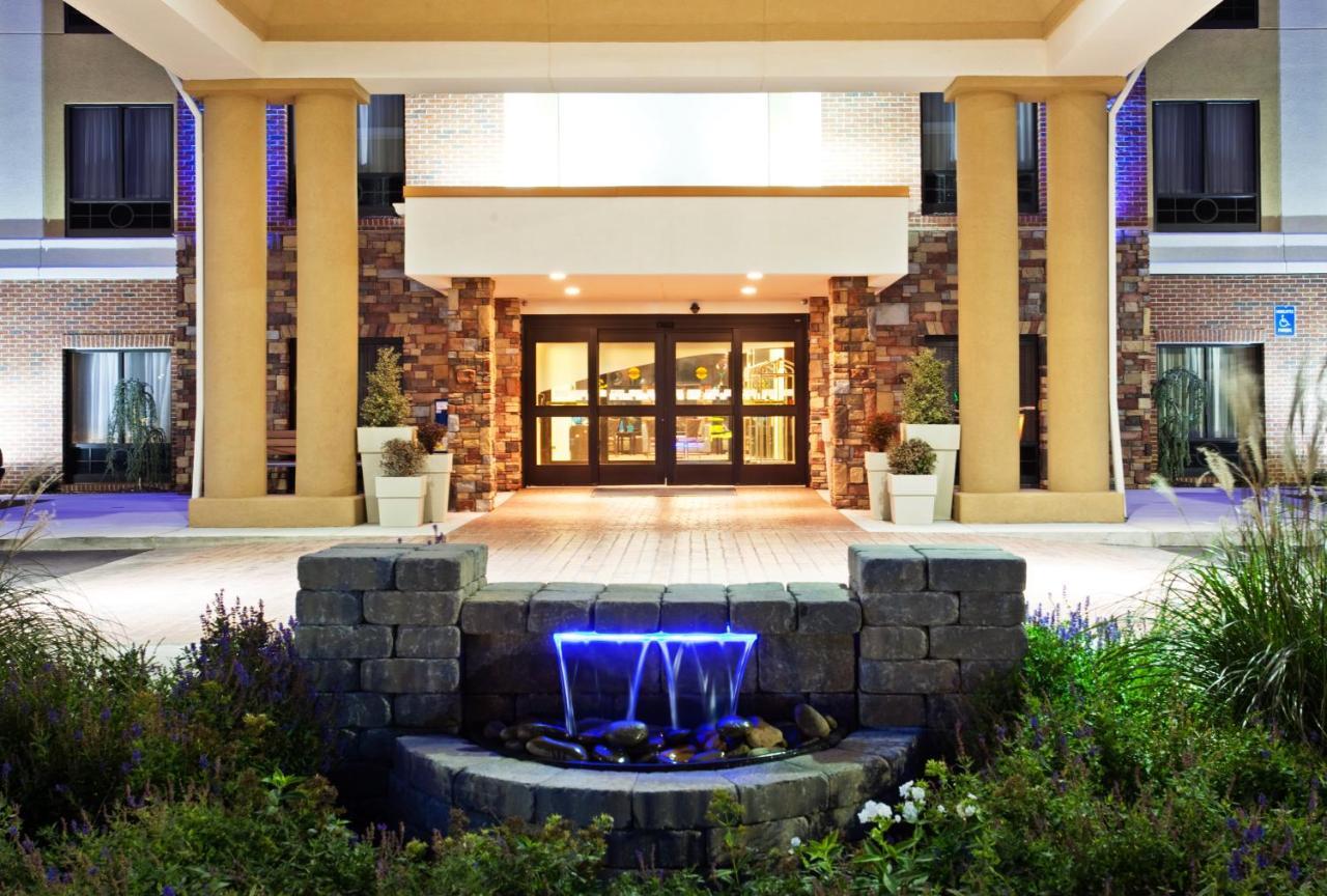 Hotel Express Johnson By Ihg Johnson City
