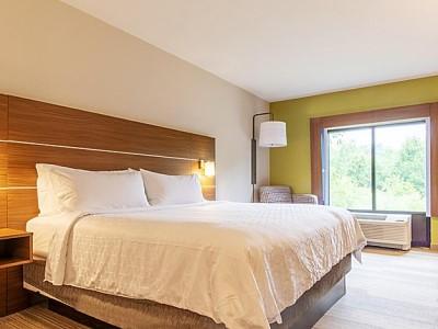 Express Johnson By Ihg 2* Johnson City